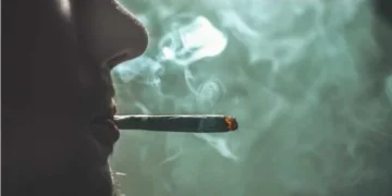 الصحة النفسية وإدمان المخدرات: كيف تدمر الشخص و محيطه؟