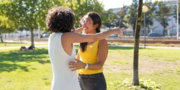 التوافر العاطفي أو كيف تكون متاحًا عاطفياً