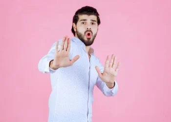 ما هو رهاب الشيروفوبيا؟ كيف تتغلب على الخوف من السعادة