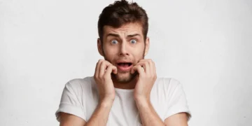 الشفاء التام من نوبات الهلع: طرق فعالة للتغلب على الذعر واستعادة السلام الداخلي